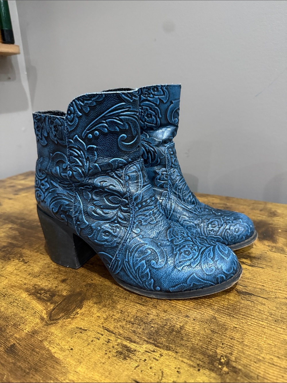 Women’s Embossed Blue Ankle Boots - Stylish Western-Inspired Heel